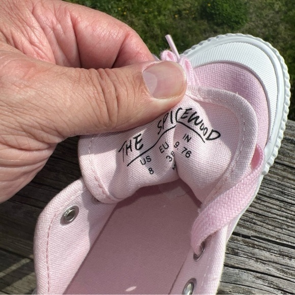 New Without Box Guffy's‎ Womens Pink Sneaker Size 8 🔥🔥 - Picture 4 of 4